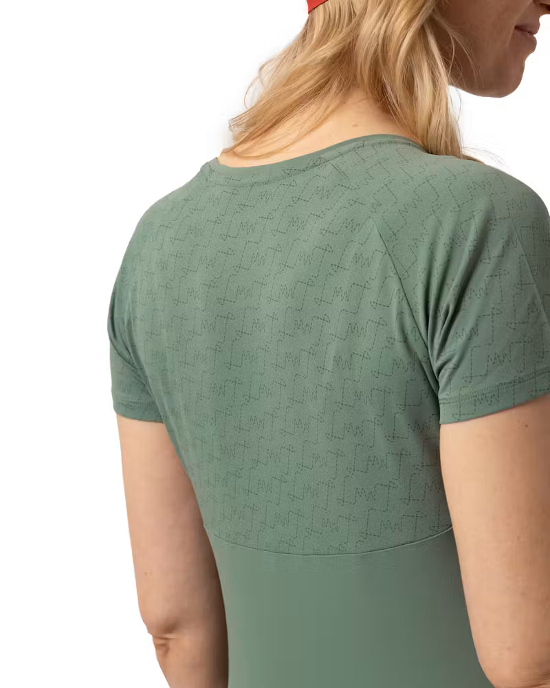 Lara Iconic Tech T-Shirt Wmn