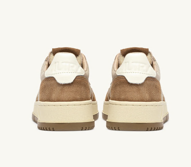 Medalist Low Platinum Suede Beige Sugar Wmn