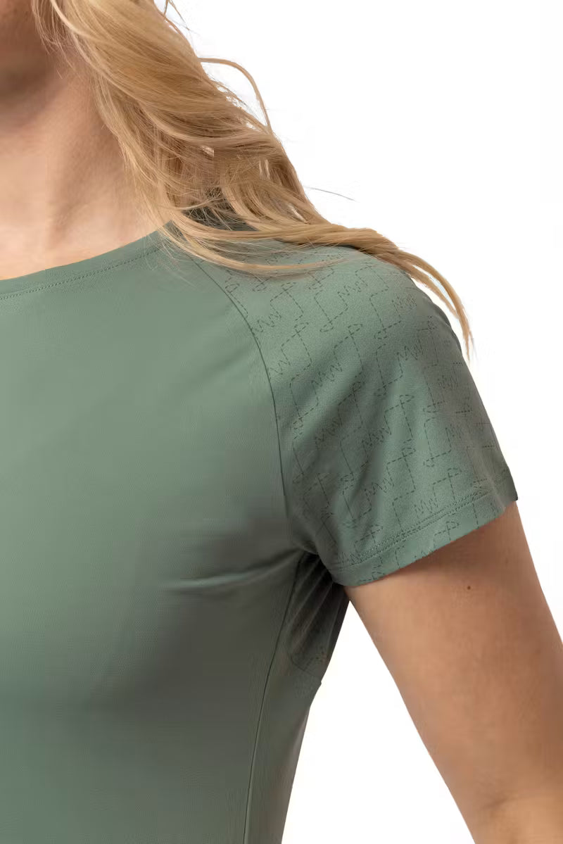 Lara Iconic Tech T-Shirt Wmn